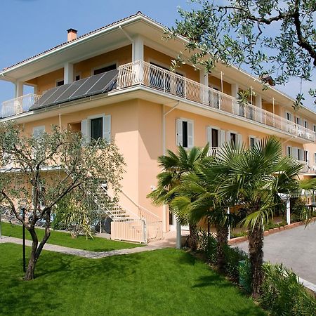 Hotel Panoramica Сало Екстер'єр фото